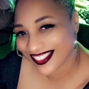 Meet your Posher, Beverly